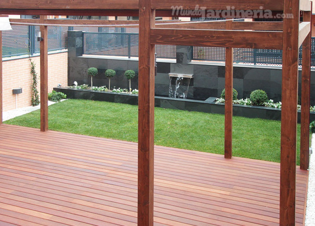 jardin con pergola