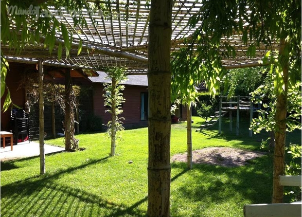 Pérgola de cañas de bambú