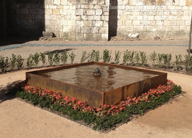 Fuente ornamental