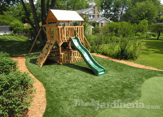 Césped sintético en parques infantiles