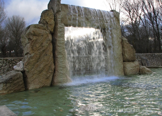 Fuente de piedra